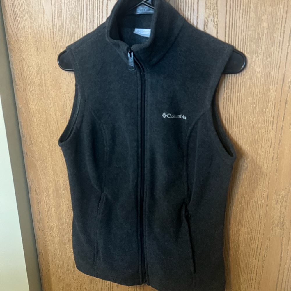 Columbia Benton Springs Womens S Charcoal Fleece Full Zip Vest Outdoors Hiking